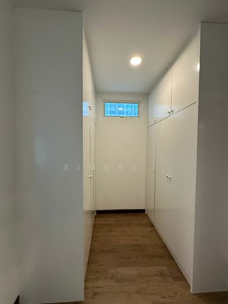 Condominium for Rent at Gurney Beach Resort - Xinnee . - Corridor - PropertyGuru.com.my