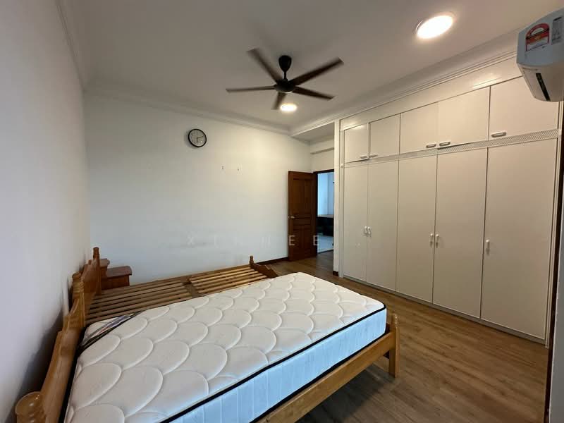 Condominium for Rent at Gurney Beach Resort - Xinnee . - Bedroom - PropertyGuru.com.my