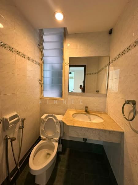 Condominium for Rent at Gurney Beach Resort - Xinnee . - Bathroom - PropertyGuru.com.my