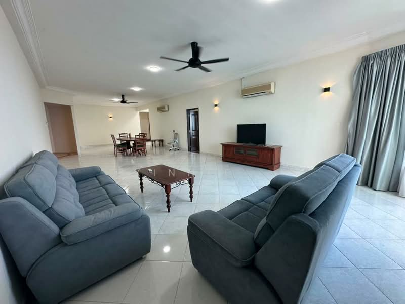 Condominium for Rent at Gurney Beach Resort - Xinnee . - Living Room - PropertyGuru.com.my