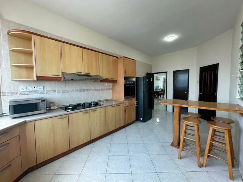 Condominium for Rent at Gurney Beach Resort - Xinnee . - Kitchen - PropertyGuru.com.my