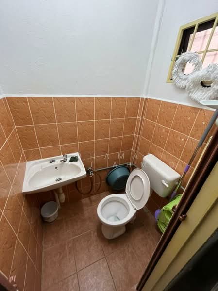 Rumah Teres 2 Tingkat untuk Dijual di Bandar Sungai Long (Selangor) - Mohamad Fauzi Ahmad - Bathroom - PropertyGuru.com.my