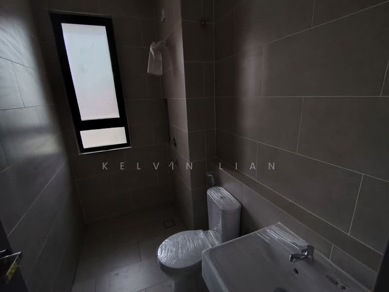Rumah Bandar untuk Dijual di Shah Alam (Selangor) - Kelvin Lian - Bathroom - PropertyGuru.com.my