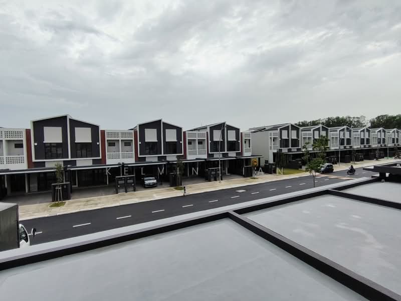 Rumah Bandar untuk Dijual di Shah Alam (Selangor) - Kelvin Lian - Exterior - PropertyGuru.com.my