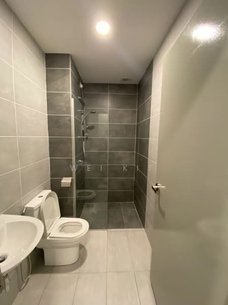 Service Residence for Rent at Utropolis Suites 2 - Wei Kit - Bathroom - PropertyGuru.com.my