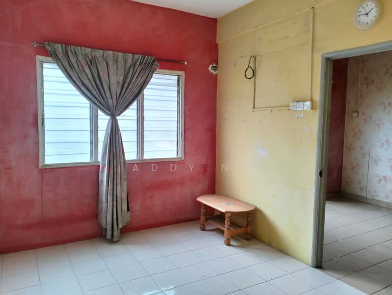Flat for Sale at Taman Bukit Kenangan - Addy Ng - Living Room - PropertyGuru.com.my