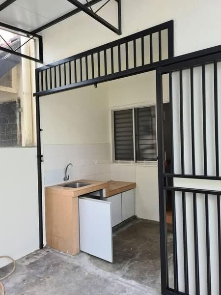 Rumah Teres 2 Tingkat untuk Dijual di Taman Puncak Jalil (Seri Kembangan) - Fey Lee - PropertyGuru.com.my