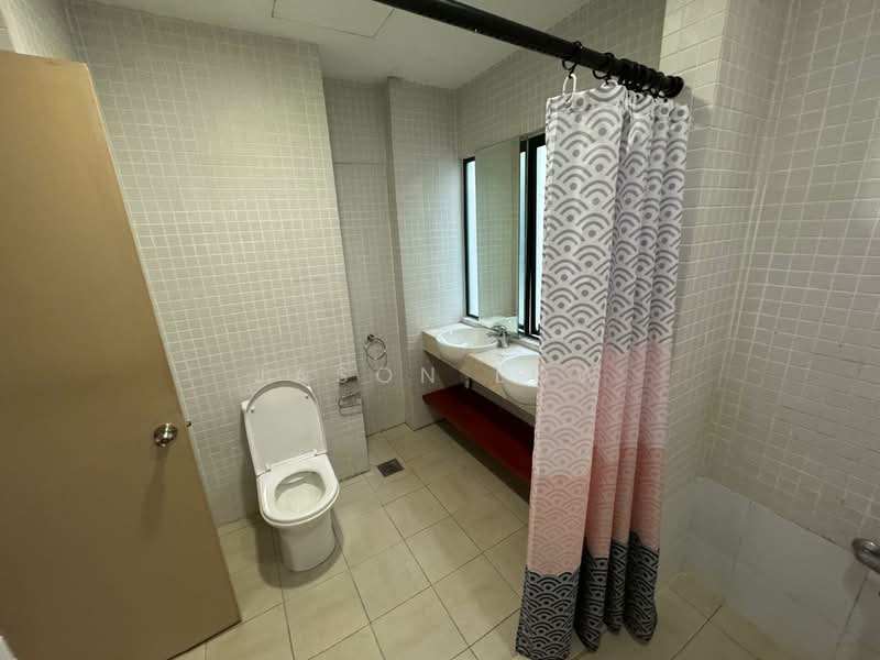 Kondominium untuk Disewa di 10 Semantan Suites - Jason Low - Bathroom - PropertyGuru.com.my