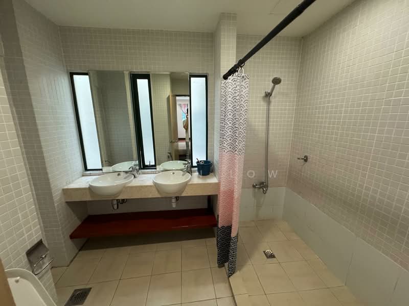 Kondominium untuk Disewa di 10 Semantan Suites - Jason Low - Bathroom - PropertyGuru.com.my