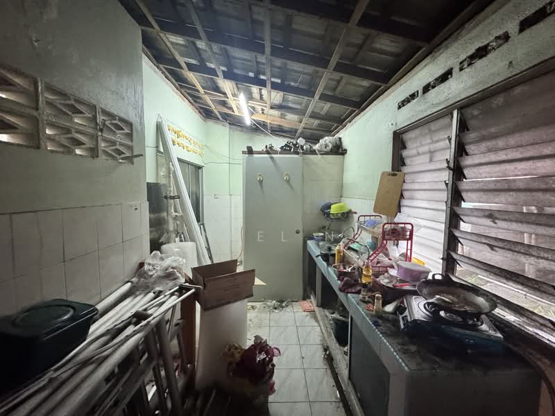 1-storey Terraced House for Sale in Taman Maluri (Cheras) - Angel Ng - Kitchen - PropertyGuru.com.my