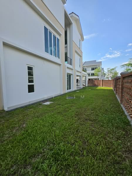 3-storey Terraced House for Sale in Tanjung Tokong (Penang) - ST Lim - Exterior - PropertyGuru.com.my