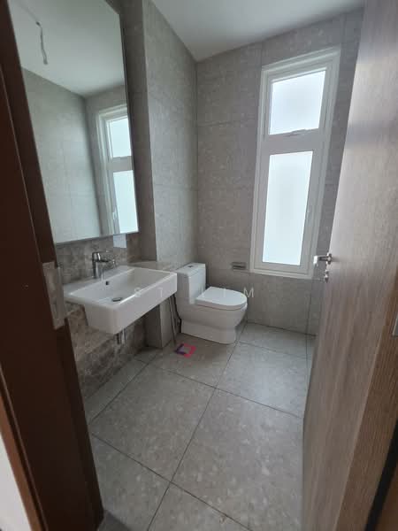 Rumah Teres 3 Tingkat untuk Dijual di Tanjung Tokong (Penang) - ST Lim - Bathroom - PropertyGuru.com.my