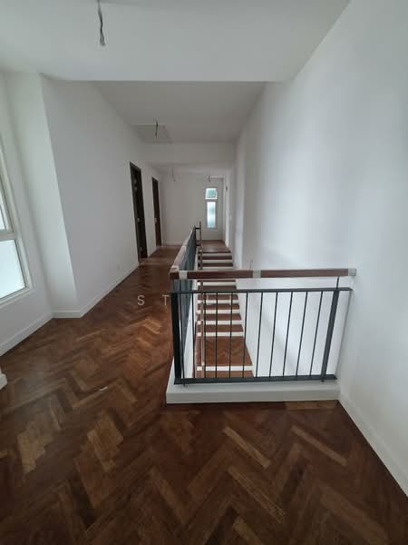 Rumah Teres 3 Tingkat untuk Dijual di Tanjung Tokong (Penang) - ST Lim - Corridor - PropertyGuru.com.my