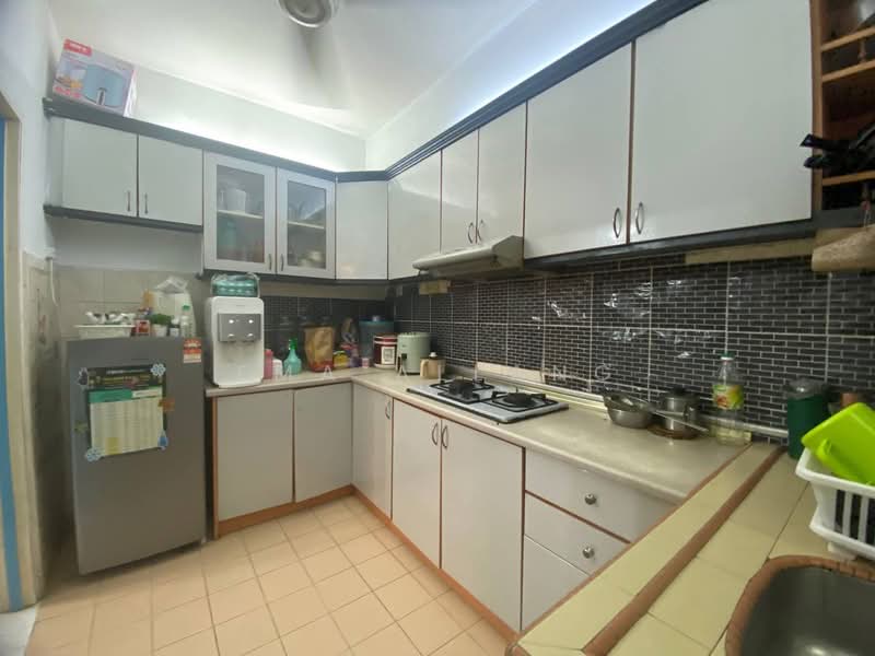 Condominium for Sale at Bayu Tasik 1 - EMA ALLANG - Kitchen - PropertyGuru.com.my