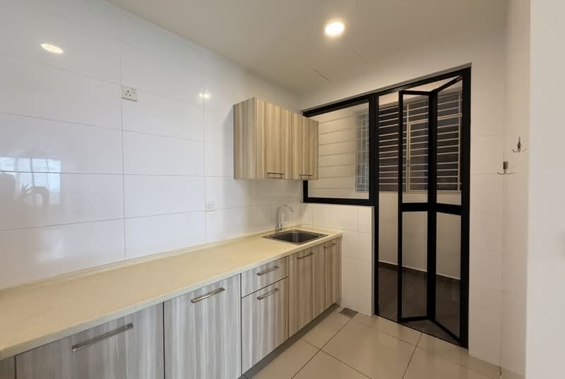 Service Residence for Sale at D'Aman Residences @ Puchong - Key Ling - Kitchen - PropertyGuru.com.my