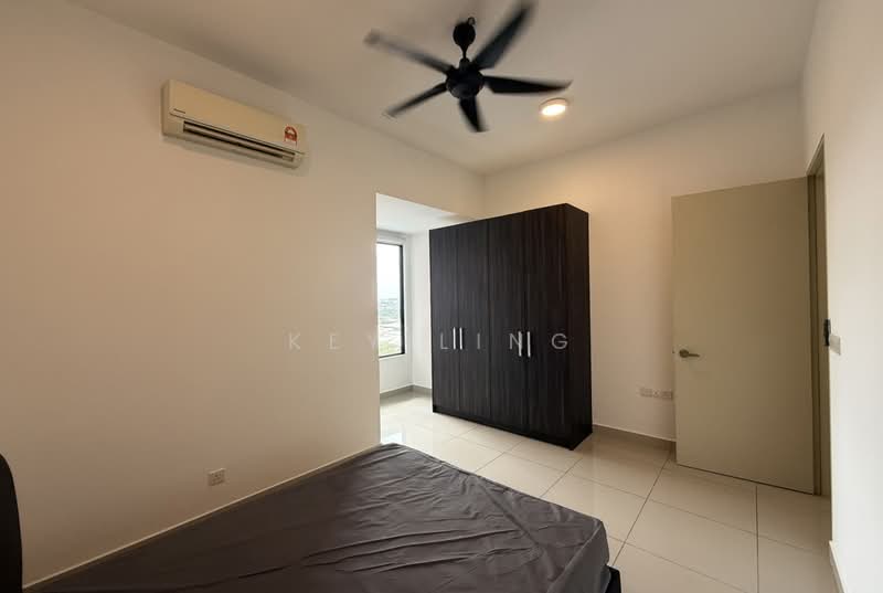 Service Residence for Sale at D'Aman Residences @ Puchong - Key Ling - Bedroom - PropertyGuru.com.my