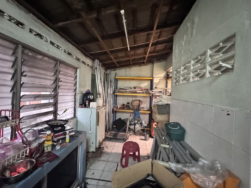 1-storey Terraced House for Sale in Taman Maluri (Cheras) - ChaoLim . - Kitchen - PropertyGuru.com.my