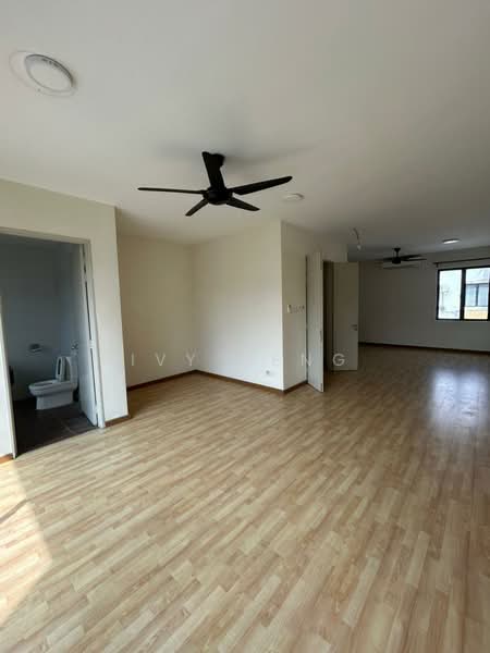 3-storey Terraced House for Sale in Rawang (Selangor) - Ivy Heng - Living Room - PropertyGuru.com.my