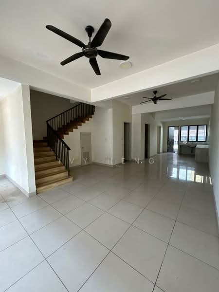 3-storey Terraced House for Sale in Rawang (Selangor) - Ivy Heng - Living Room - PropertyGuru.com.my