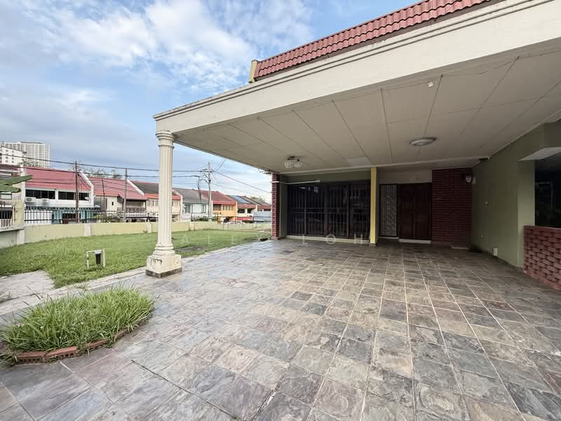 2-storey Terraced House for Sale in Taman Desa (Kuala Lumpur) - Alex Loh - Exterior - PropertyGuru.com.my