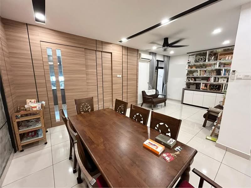 2-storey Terraced House for Sale in Taman Austin Duta (Tebrau) - Michael Low - Dining Room - PropertyGuru.com.my
