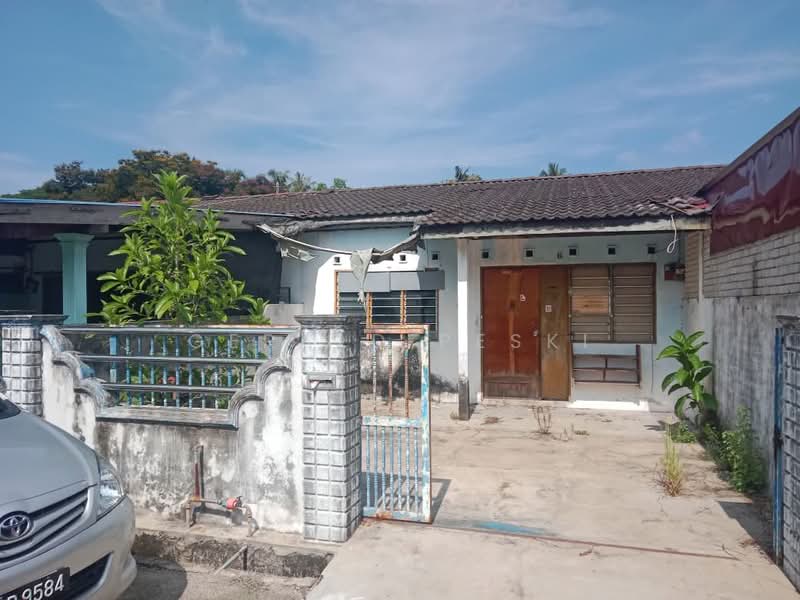 1-storey Terraced House for Sale in Taman Puteri Gunung (Simpang Ampat) - Gerald Peski - Exterior - PropertyGuru.com.my