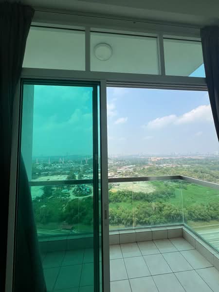 Servis Apartment untuk Disewa di Saville D'lake - Lin Ying Lee - Balcony - PropertyGuru.com.my