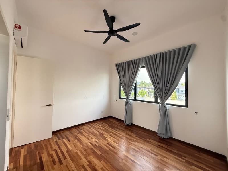 Semi-Detached House for Rent in Eco Ardence (Setia Alam) - Elaine Yap - Bedroom - PropertyGuru.com.my