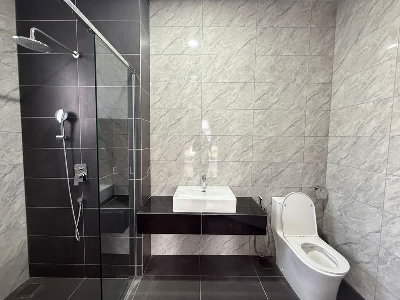 Semi-Detached House for Rent in Eco Ardence (Setia Alam) - Elaine Yap - Bathroom - PropertyGuru.com.my