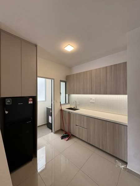 Condominium for Rent at Residensi Dutamas Dahlia - Louis . - Kitchen - PropertyGuru.com.my