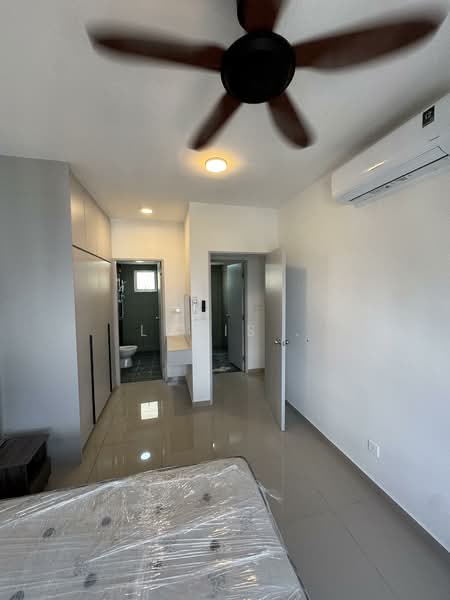 Condominium for Rent at Residensi Dutamas Dahlia - Louis . - Bedroom - PropertyGuru.com.my