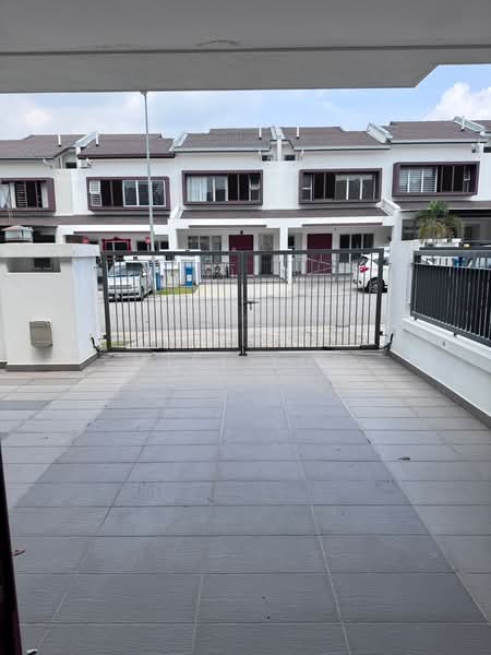Rumah Teres 2 Tingkat untuk Disewa di Bandar Rimbayu (Telok Panglima Garang) - Miki You - Exterior - PropertyGuru.com.my
