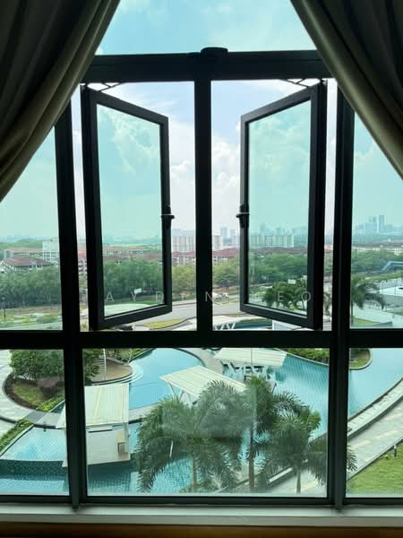 Servis Apartment untuk Disewa di Crescent Bay Suites (Teluk Bayu) - Jayden Neo - View - PropertyGuru.com.my