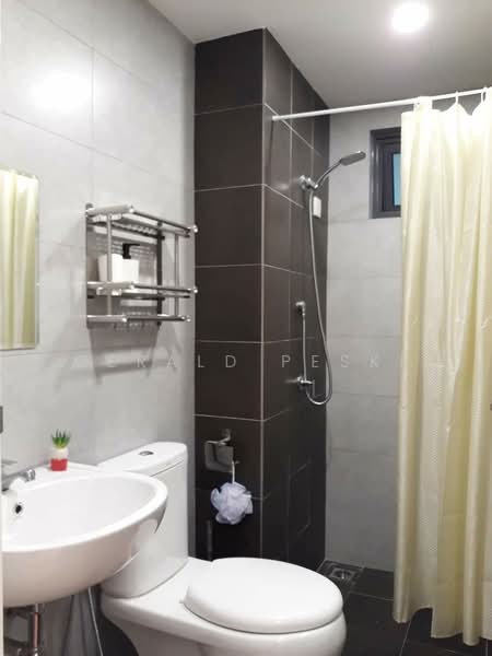 Service Residence for Sale at Meritus Residensi - Gerald Peski - Bathroom - PropertyGuru.com.my