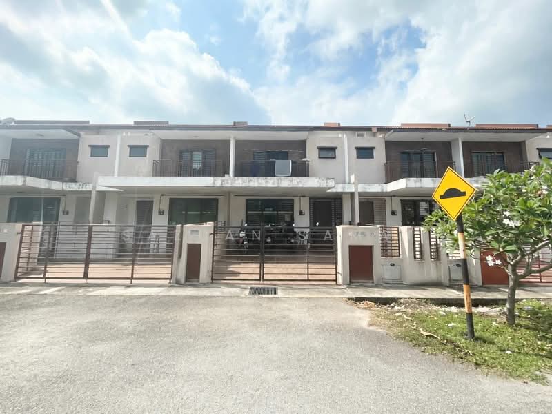 2-storey Terraced House for Sale in Taman Saujana KLIA (Sepang) - Sazuan Samat - Exterior - PropertyGuru.com.my