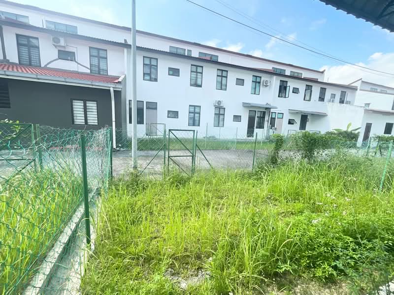 2-storey Terraced House for Sale in Taman Saujana KLIA (Sepang) - Sazuan Samat - Exterior - PropertyGuru.com.my