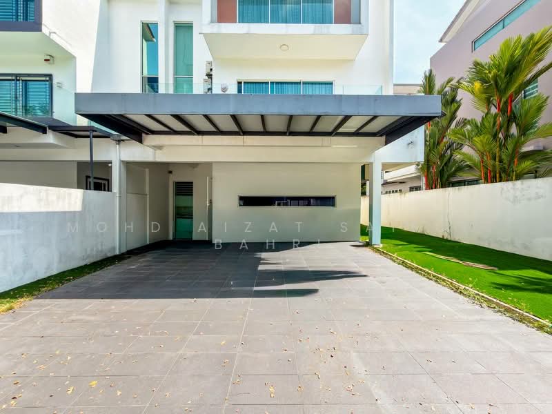 Semi-Detached House for Sale in Laman Bayu Damansara (Petaling Jaya) - Mohd Aizat Saiful Bahri - Exterior - PropertyGuru.com.my