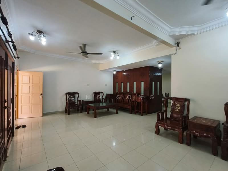 2-storey Terraced House for Sale in Taman Paya Emas (Paya Rumput) - King Song - Living Room - PropertyGuru.com.my