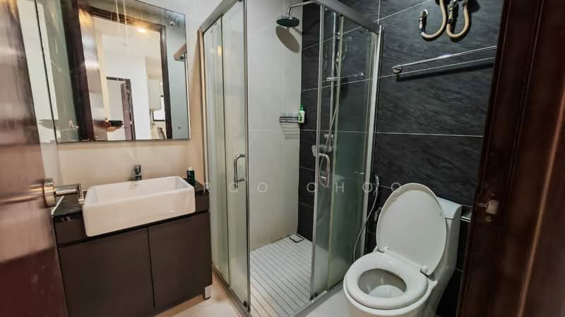 Kondominium untuk Dijual di Royal Strand @ Country Garden Danga Bay - Marco Choo - Bathroom - PropertyGuru.com.my