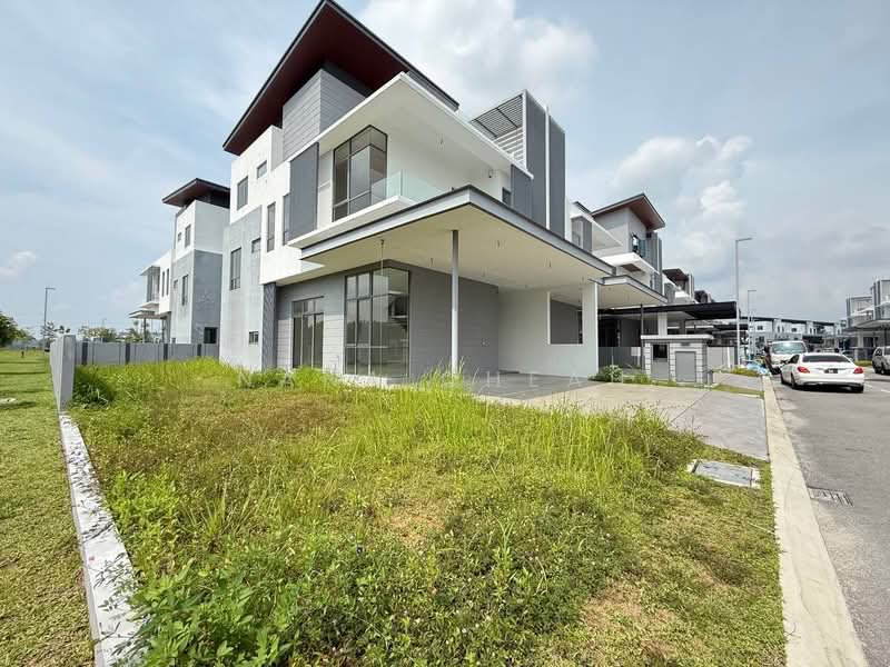 Semi-Detached House for Sale in Kota Kemuning (Shah Alam) - Nana Cheah - Exterior - PropertyGuru.com.my