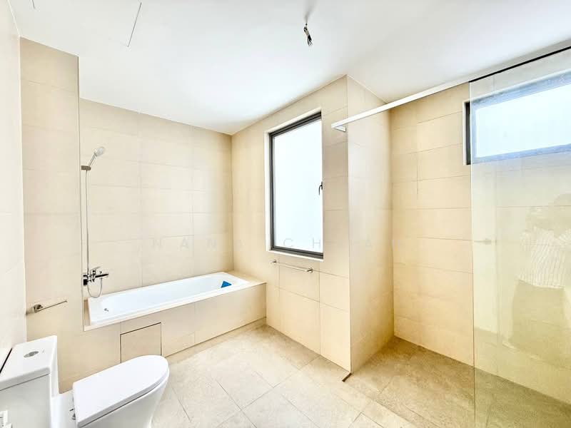 Semi-Detached House for Sale in Kota Kemuning (Shah Alam) - Nana Cheah - Bathroom - PropertyGuru.com.my