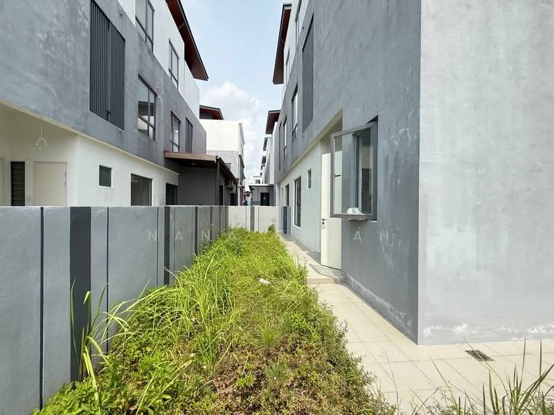 Semi-Detached House for Sale in Kota Kemuning (Shah Alam) - Nana Cheah - Exterior - PropertyGuru.com.my