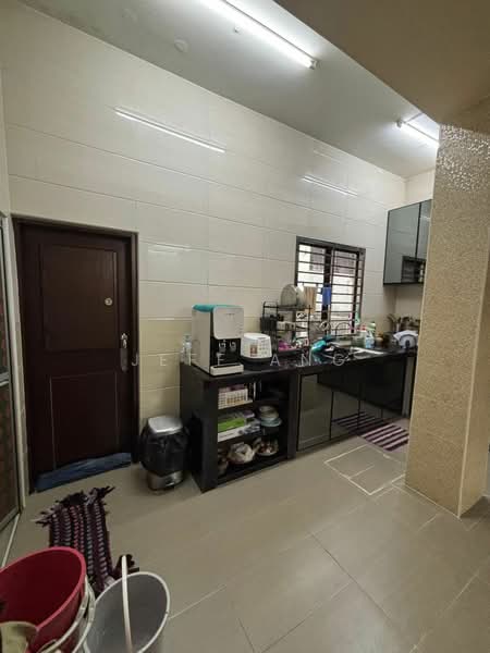 2-storey Terraced House for Sale in Bukit Indah (Iskandar Puteri (Nusajaya)) - Jeff Ang - Kitchen - PropertyGuru.com.my