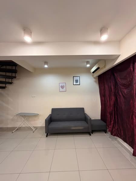 Servis Apartment untuk Disewa di Flexis @ One South - Janet Au - Living Room - PropertyGuru.com.my