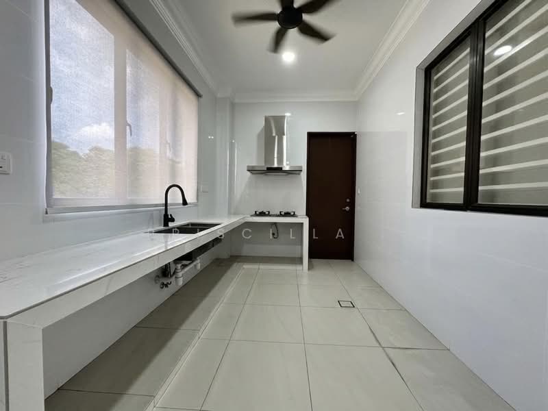2-storey Terraced House for Sale in Alam Impian (Shah Alam) - Priscilla . - Kitchen - PropertyGuru.com.my