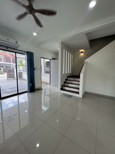 2-storey Terraced House for Sale in Alam Impian (Shah Alam) - Priscilla . - Living Room - PropertyGuru.com.my