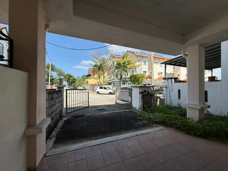 2.5-storey Terraced House for Sale in Ukay Perdana (Ulu Kelang) - GEE Lee - Exterior - PropertyGuru.com.my
