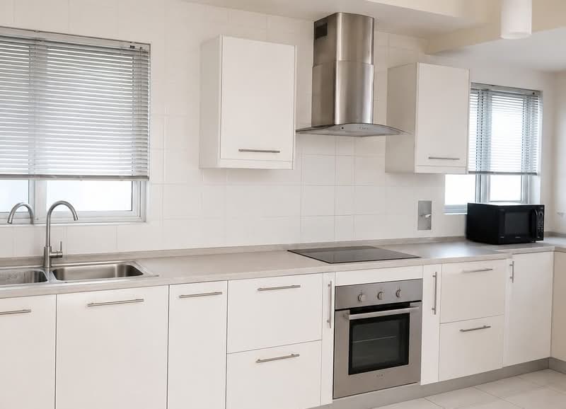Service Residence for Sale at Kiara Designer Suites - CH Ng - Kitchen - PropertyGuru.com.my