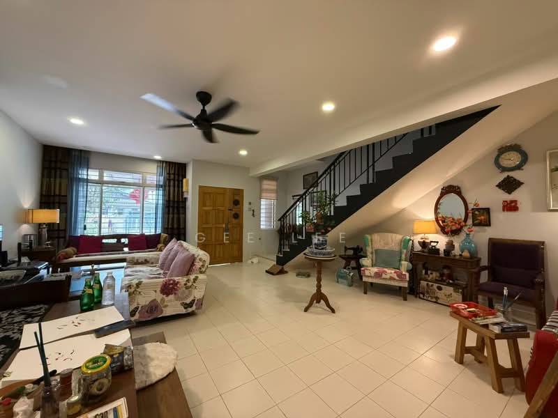 2-storey Terraced House for Sale in Taman Sierra Ukay (Ulu Kelang) - GEE Lee - Living Room - PropertyGuru.com.my