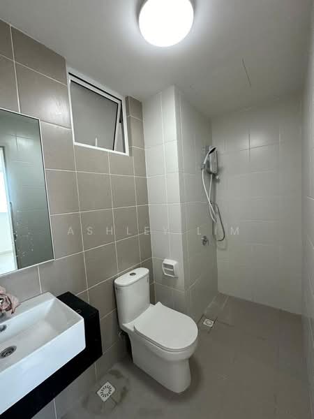 Kondominium untuk Disewa di Ideal Residency - Ashley Lim - Bathroom - PropertyGuru.com.my
